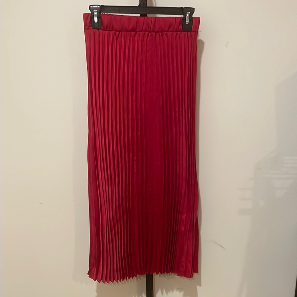 Exlura Red Pleated Skirt